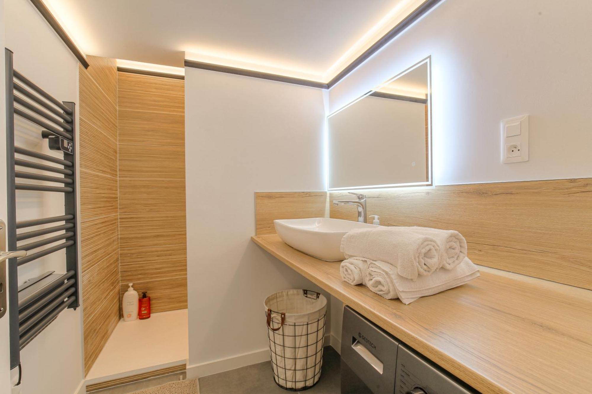 L Original - Travelhome - Free Wifi - 6 Travelers Villefranche-sur-Saône Dış mekan fotoğraf